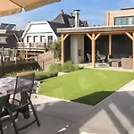 Het Station Holiday home Bergen aan Zee